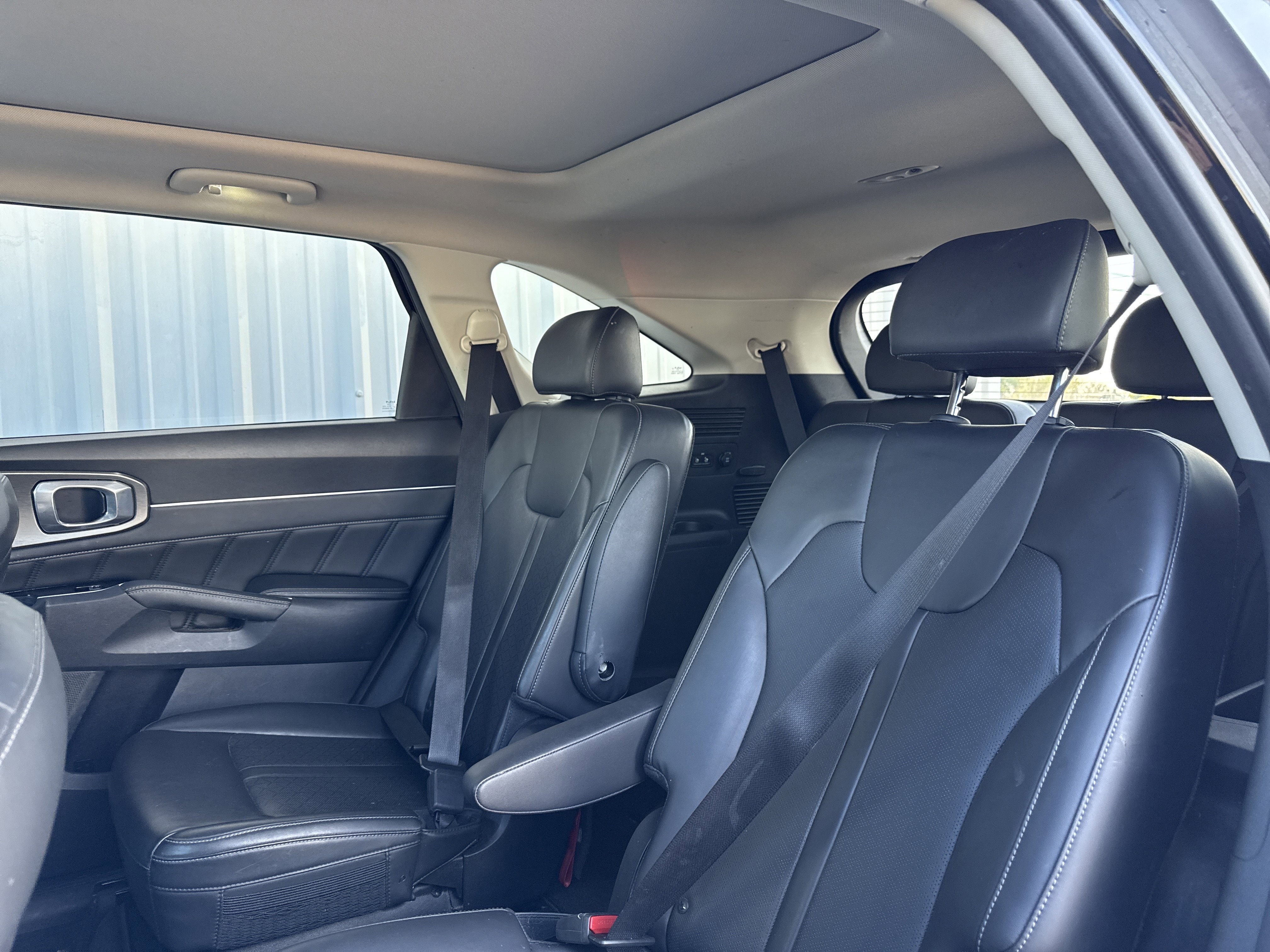 Used 2023 Kia Sorento SX image 10