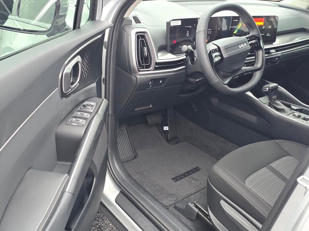 New 2026 Kia Sorento LX FWD image 9