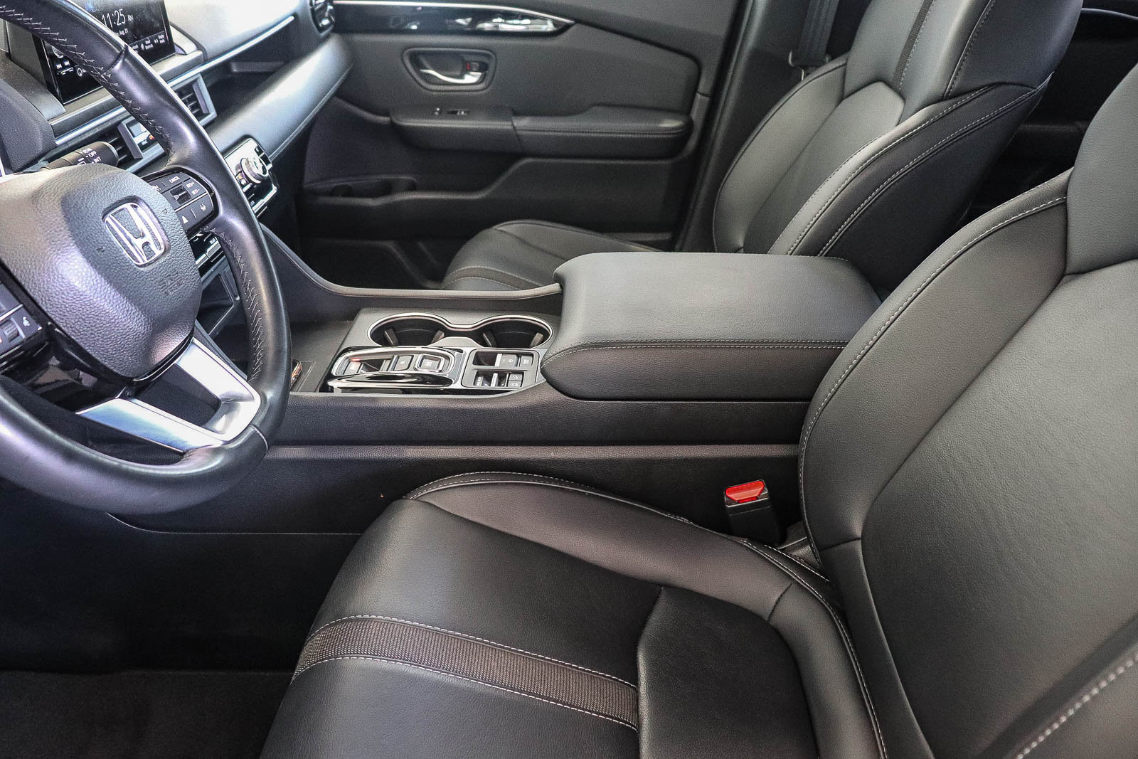 Certified 2025 Honda Pilot Touring image 22