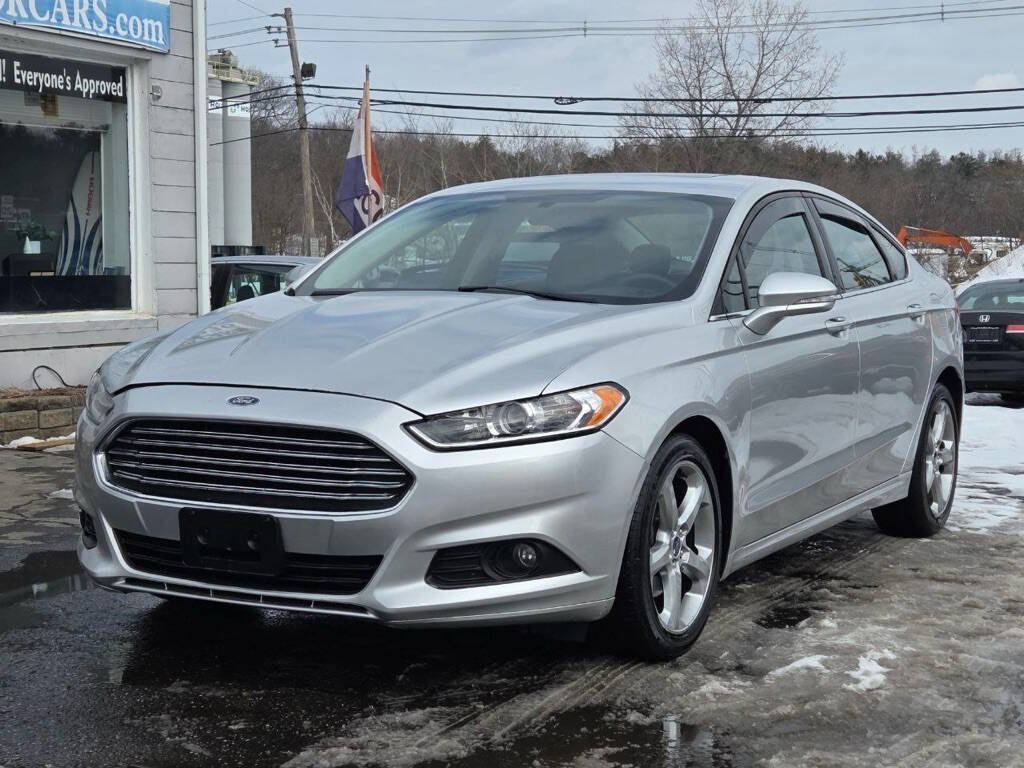 Used 2015 Ford Fusion SE w/ Equipment Group 201A image 1