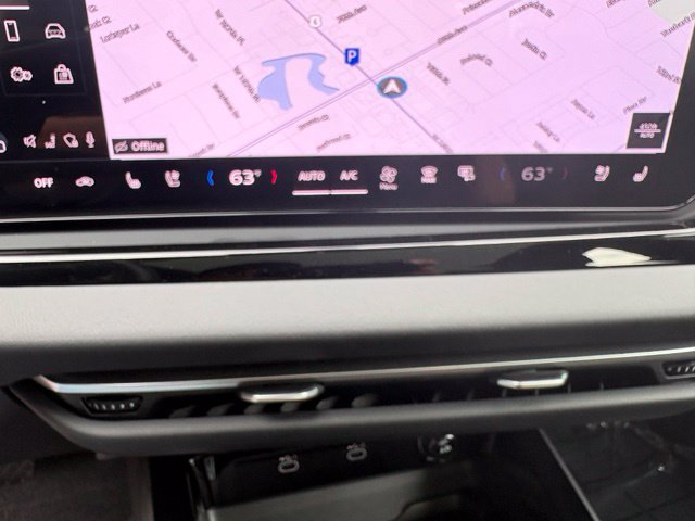 Used 2015 Toyota Sienna XLE Premium FWD image 25