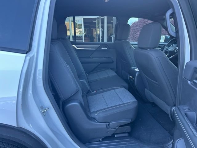 Used 2025 GMC Acadia Elevation AWD/4WD image 13
