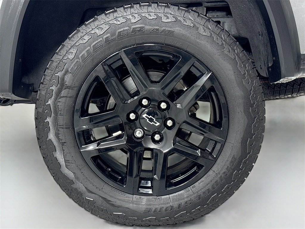 Used 2024 Chevrolet Colorado Trail Boss w/ Advanced Trailering Package image 11
