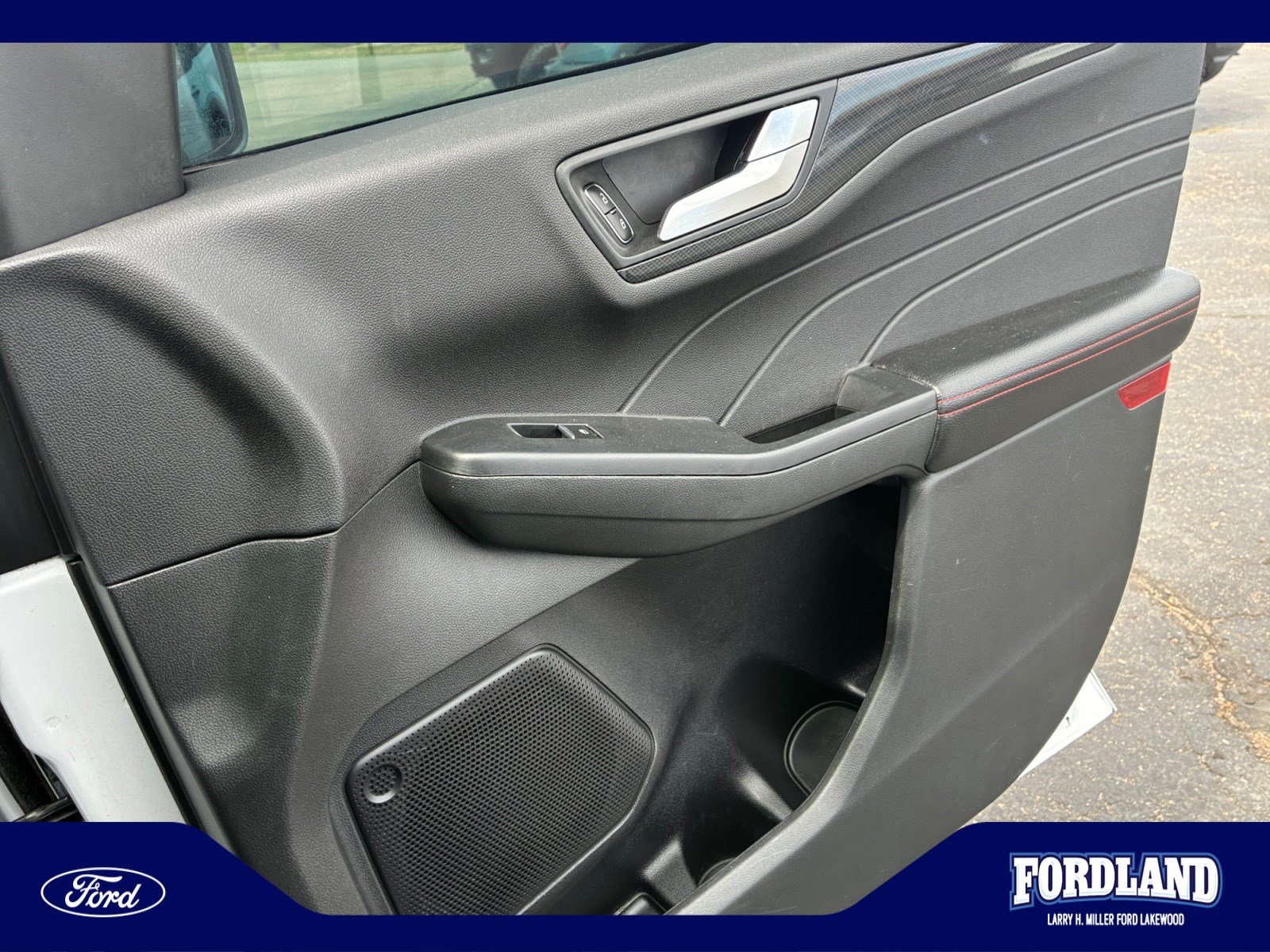Used 2023 Ford Escape ST-Line AWD/4WD image 16