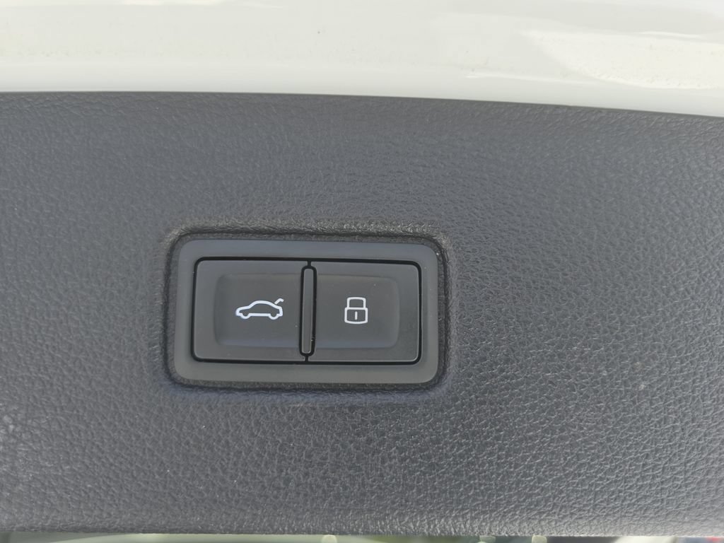 Used 2021 Audi Q7 2.0T Premium AWD/4WD image 30