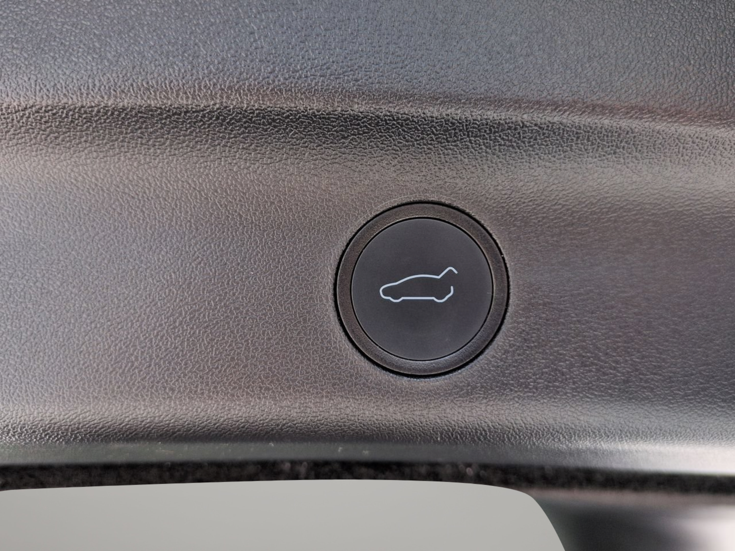 Used 2021 Tesla Model Y Long Range AWD/4WD image 17