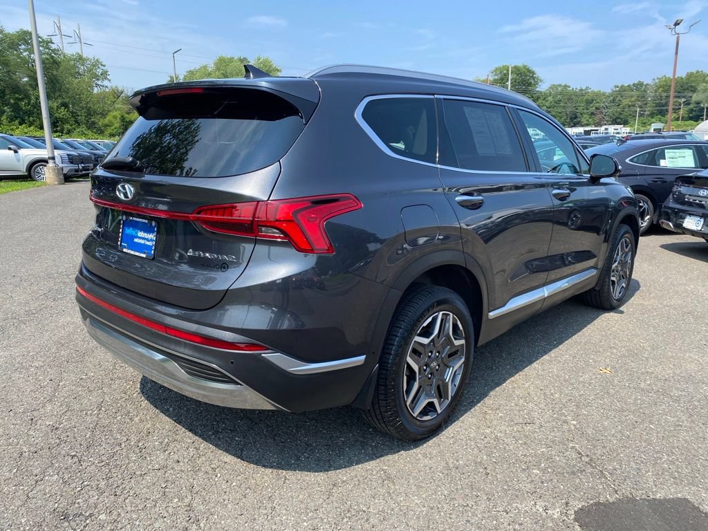 Certified 2023 Hyundai Santa Fe Limited w/ Cargo Package AWD/4WD image 4