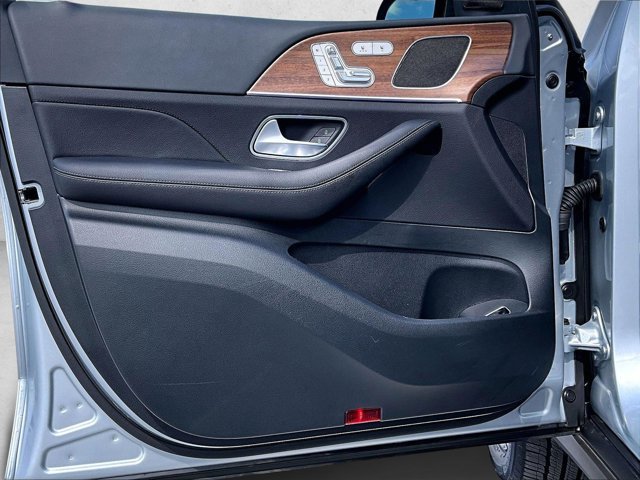 Used 2025 Mercedes-Benz GLE 350 4MATIC image 18