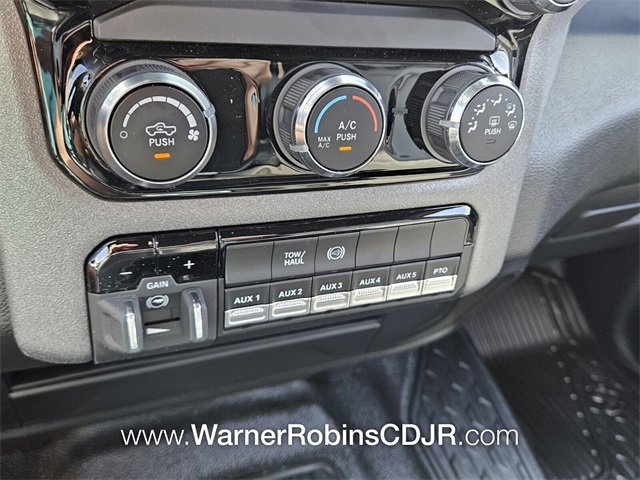 New 2025 RAM 3500 Tradesman w/ Chrome Appearance Group image 20