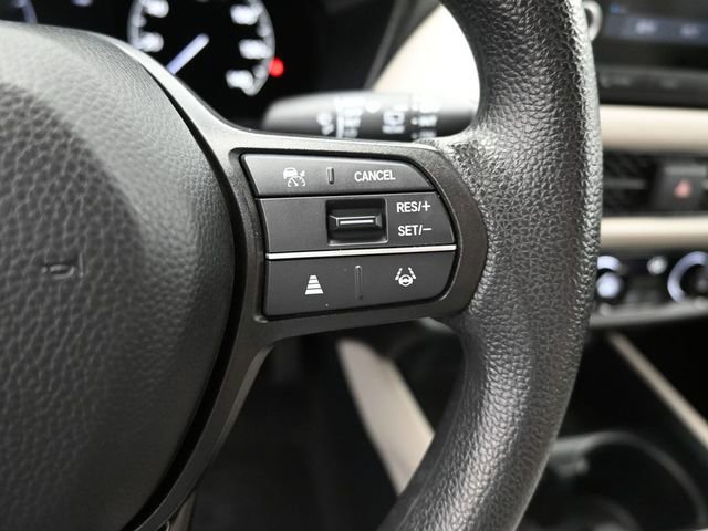 Certified 2024 Honda HR-V LX image 28