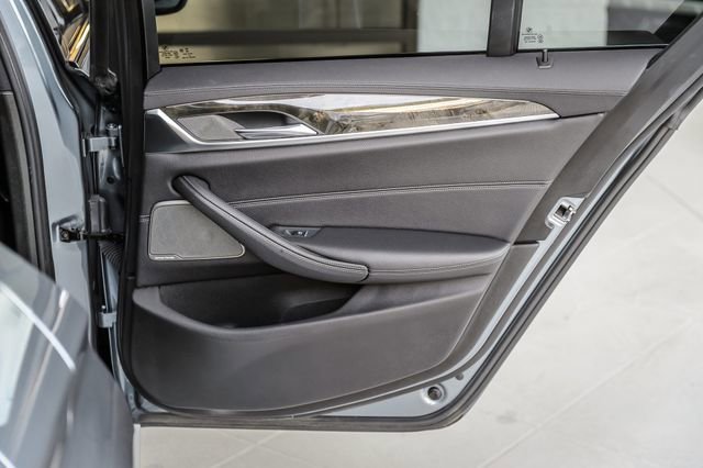 Used 2018 BMW 540i xDrive 540i xDRIVE - M SPORT - NAV - image 51