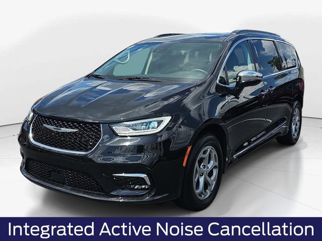 Used 2023 Chrysler Pacifica Limited w/ Uconnect Theater Family Group AWD/4WD image 9