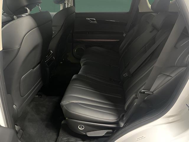 Used 2025 Genesis GV80 2.5T Standard image 13