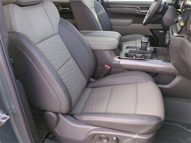 Certified 2025 Chevrolet Silverado 1500 ZR2 w/ Dark Appearance Package image 29