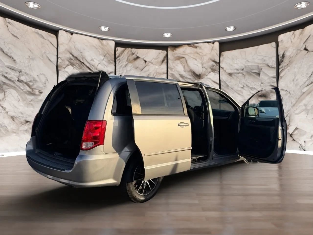 Used 2015 Dodge Grand Caravan SXT w/ Blacktop Package image 13