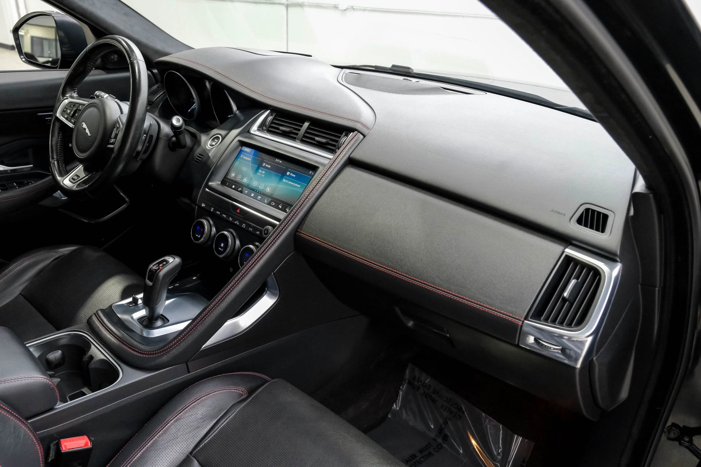 Used 2018 Jaguar E-PACE First Edition image 17