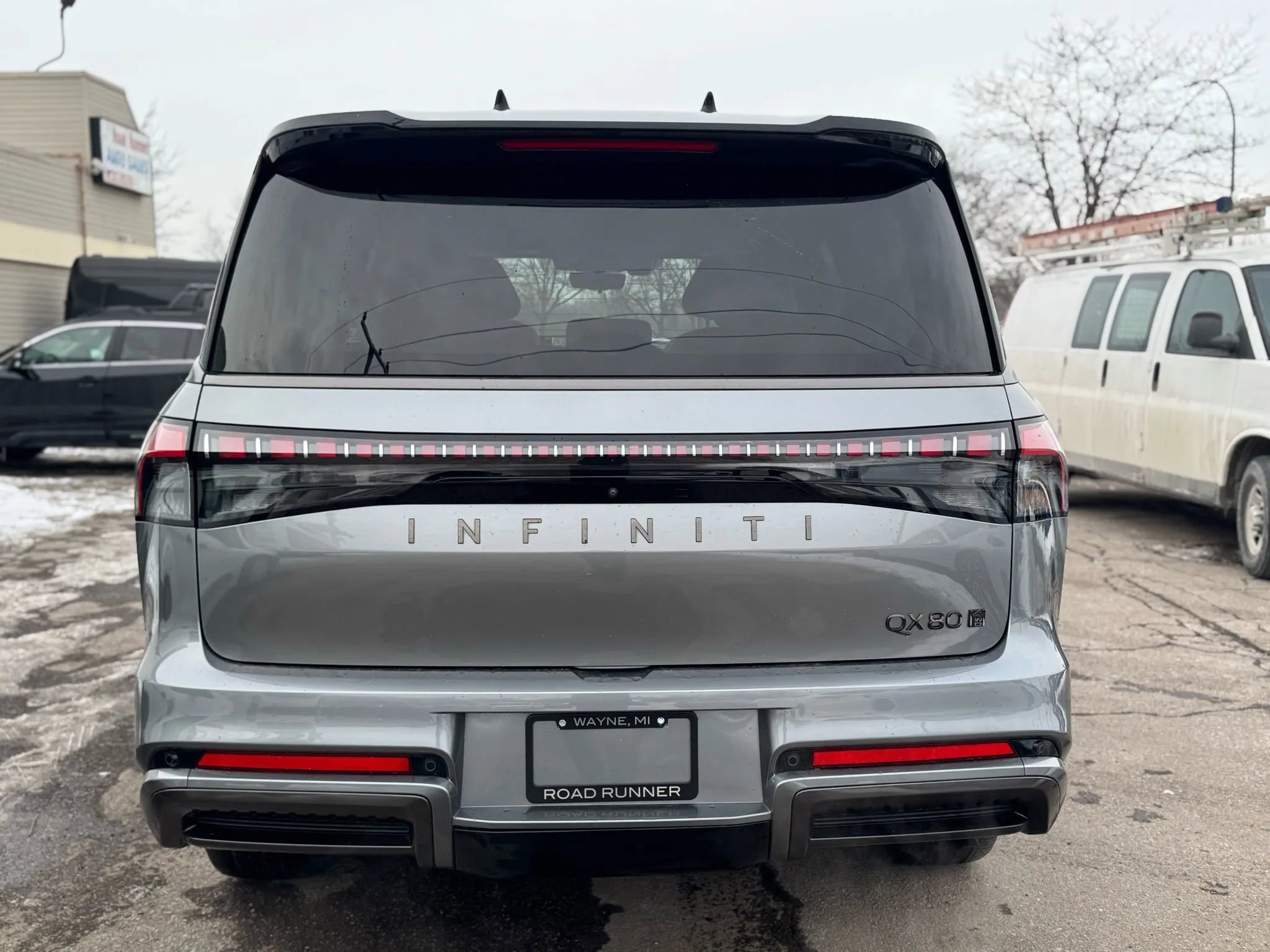 Used 2025 INFINITI QX80 Autograph image 6