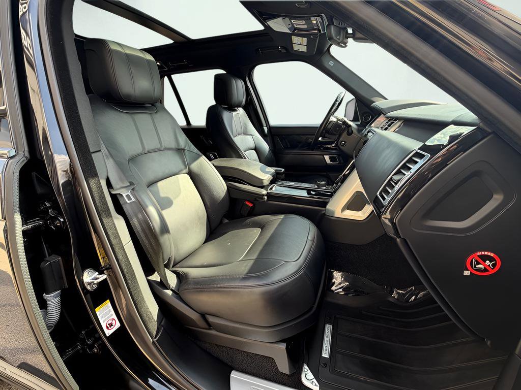 Used 2019 Land Rover Range Rover Supercharged AWD/4WD image 35