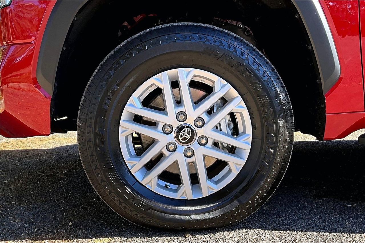 Used 2026 Toyota Tundra SR5 w/ SR5 Premium Package image 30