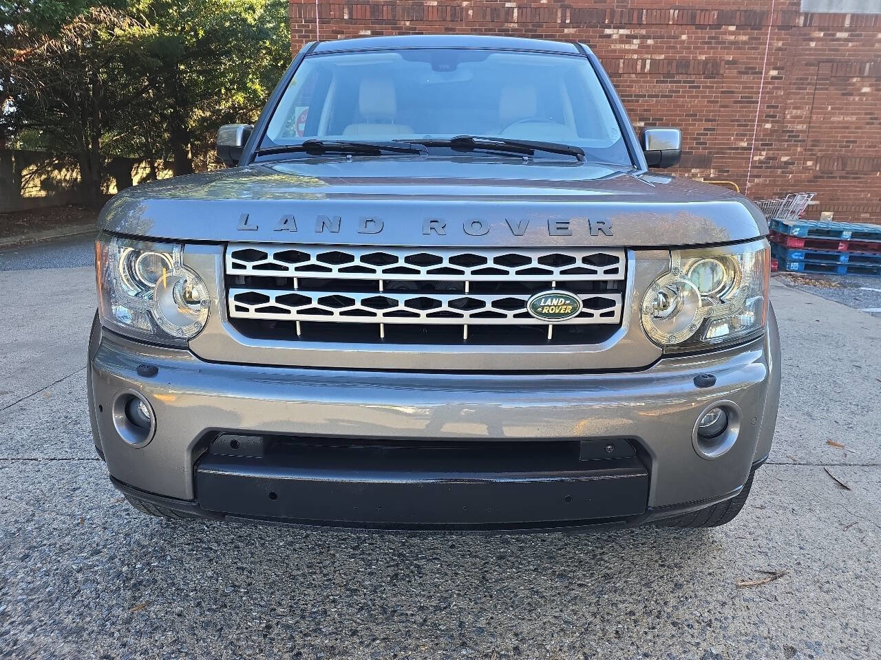 Used 2010 Land Rover LR4 HSE image 7