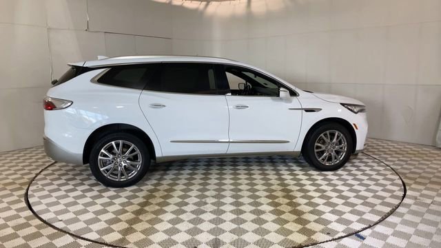 Certified 2024 Buick Enclave Essence w/ Experience Buick Package AWD/4WD image 9