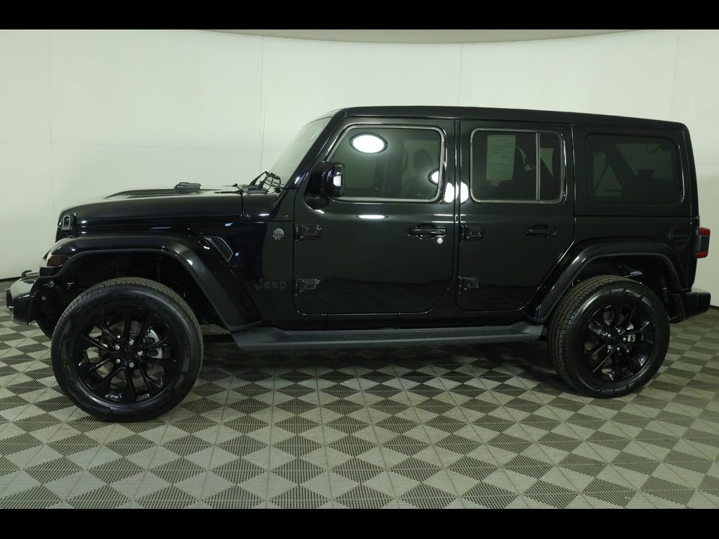 Used 2023 Jeep Wrangler Altitude image 15