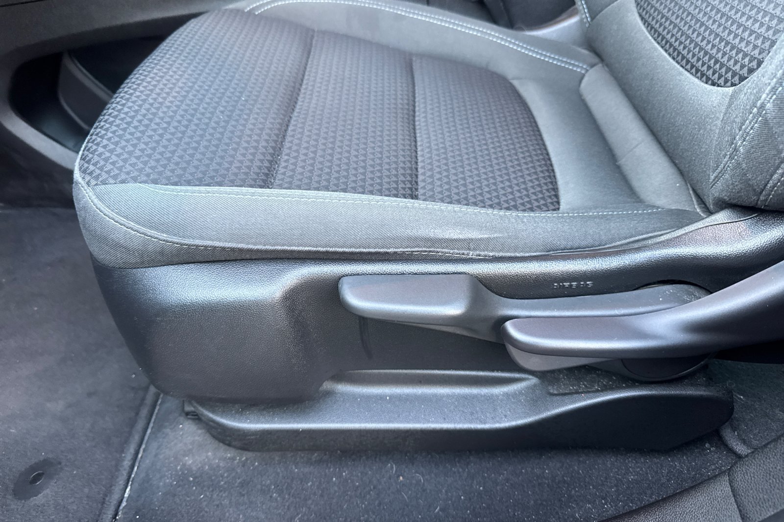 Used 2023 Chevrolet Bolt EUV LT w/ Driver Confidence Package FWD image 14