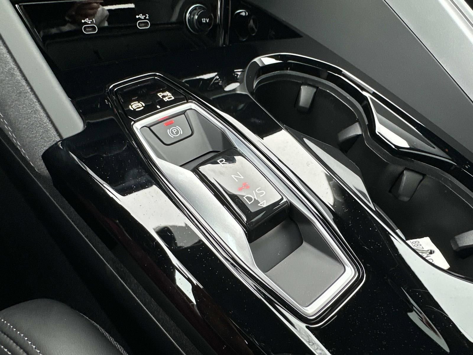 New 2025 Audi SQ5 Premium Plus image 22