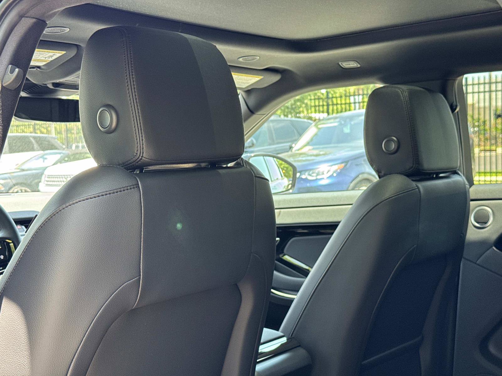 New 2026 Land Rover Range Rover Evoque S image 14