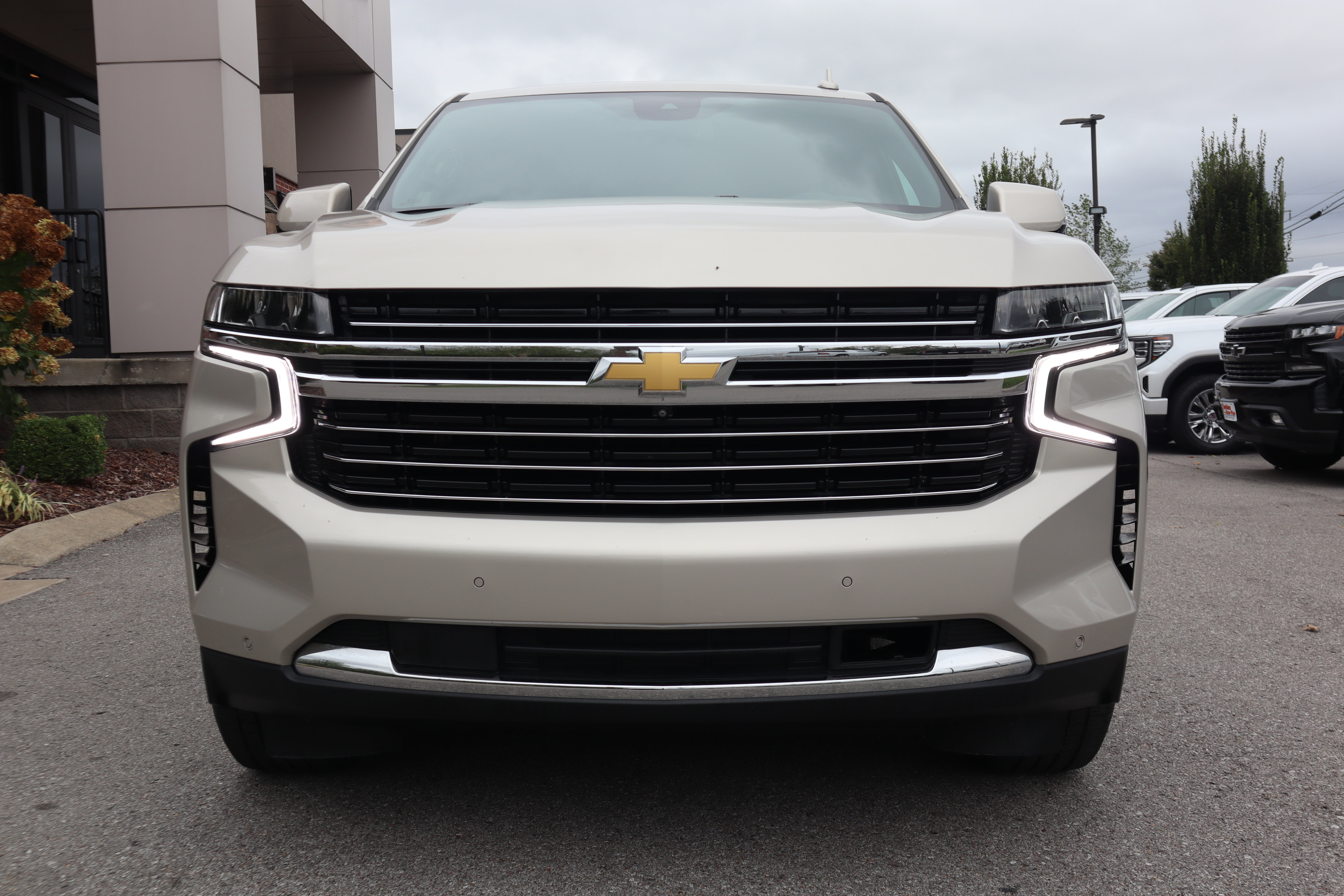 Used 2023 Chevrolet Tahoe LT w/ Luxury Package RWD image 4