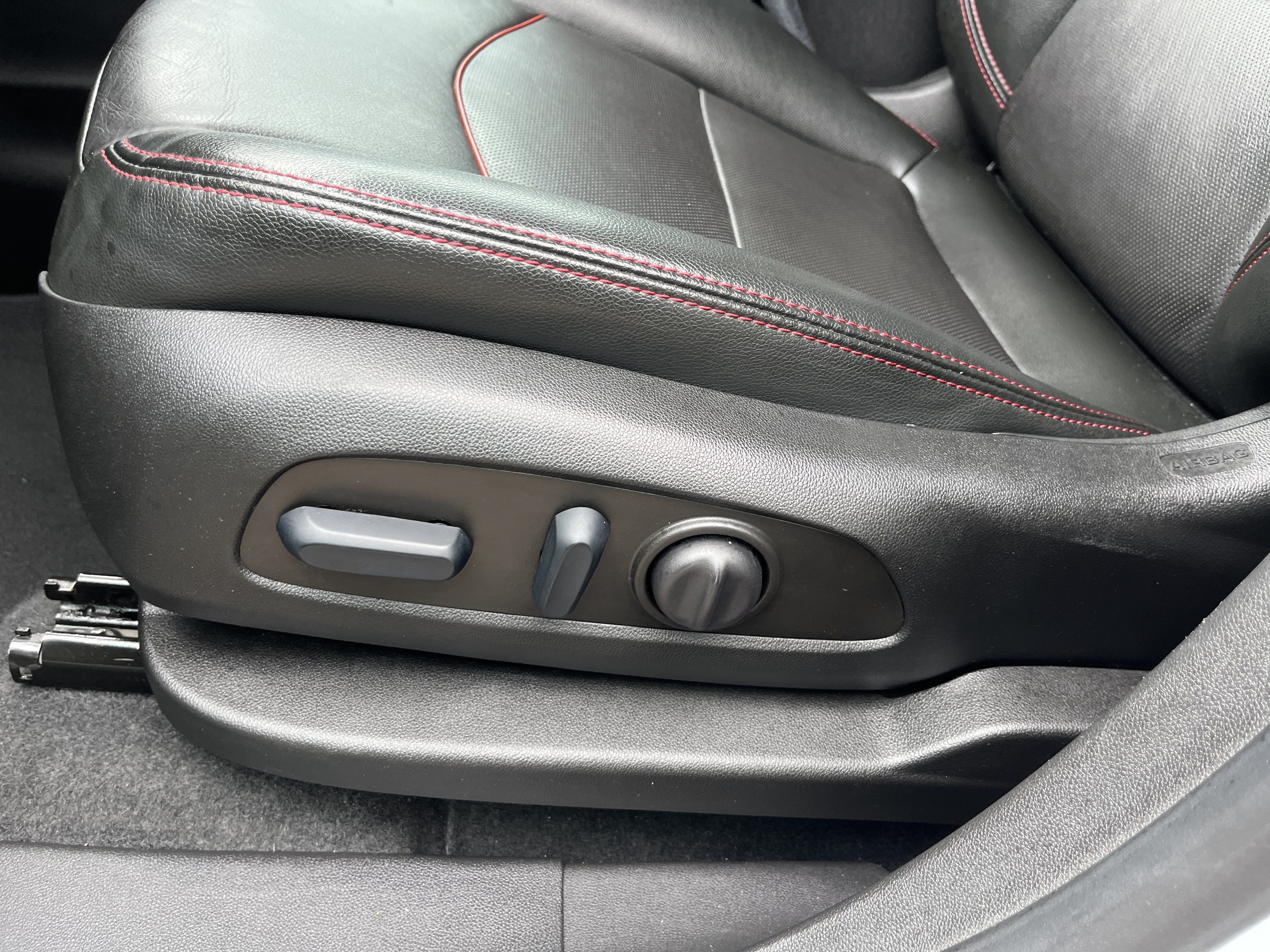 Used 2022 Chevrolet Equinox RS w/ RS Leather Package FWD image 23