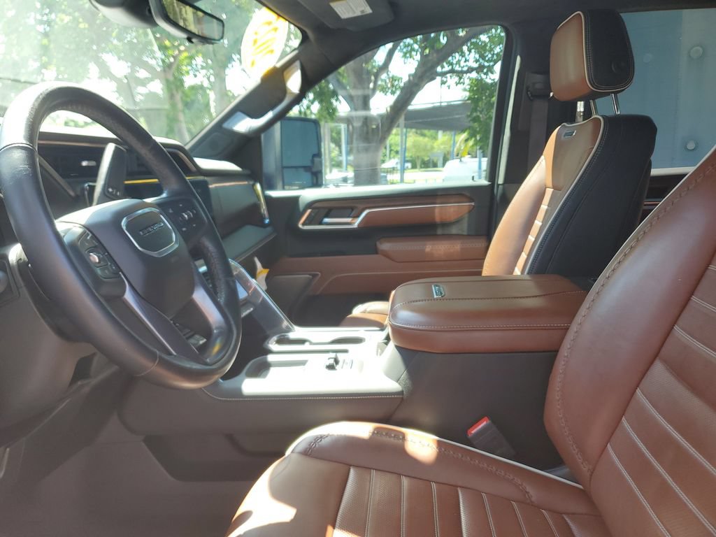 Certified 2025 GMC Sierra 2500 Denali Ultimate AWD/4WD image 22