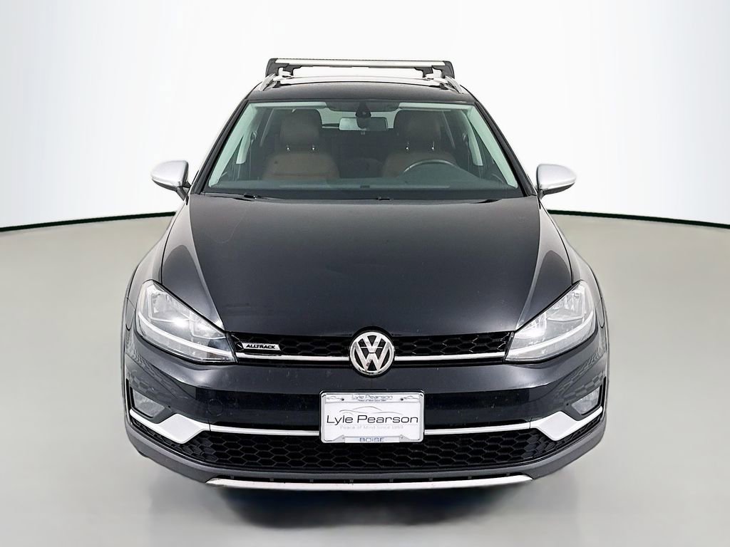 Used 2019 Volkswagen Golf Alltrack S image 6