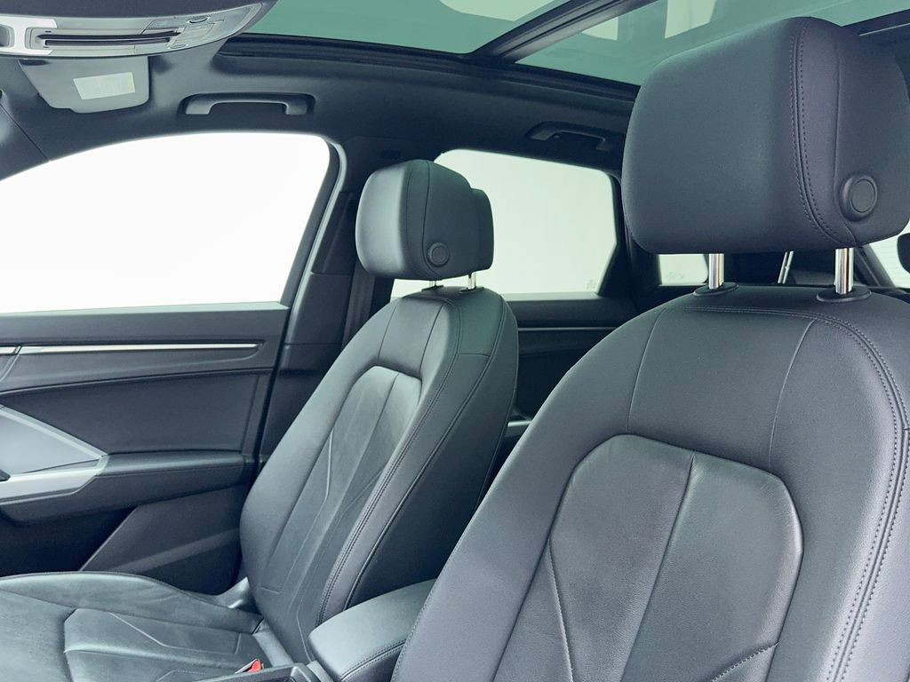 Used 2022 Audi Q3 2.0T Premium image 35