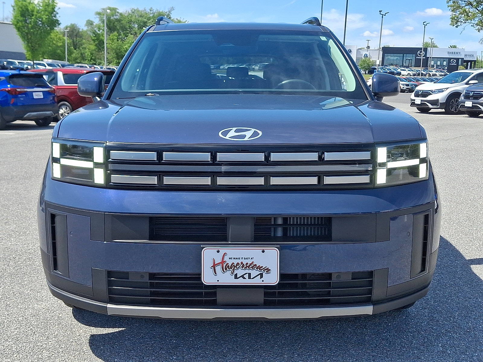 Used 2025 Hyundai Santa Fe SEL FWD image 2