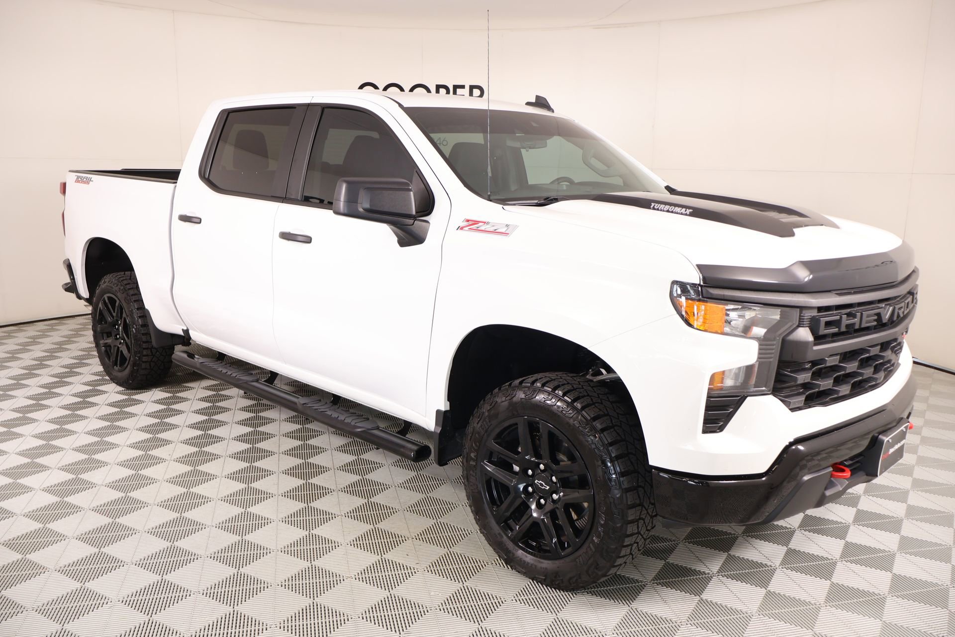 Used 2025 Chevrolet Silverado 1500 Custom Trail Boss AWD/4WD 360° Tour