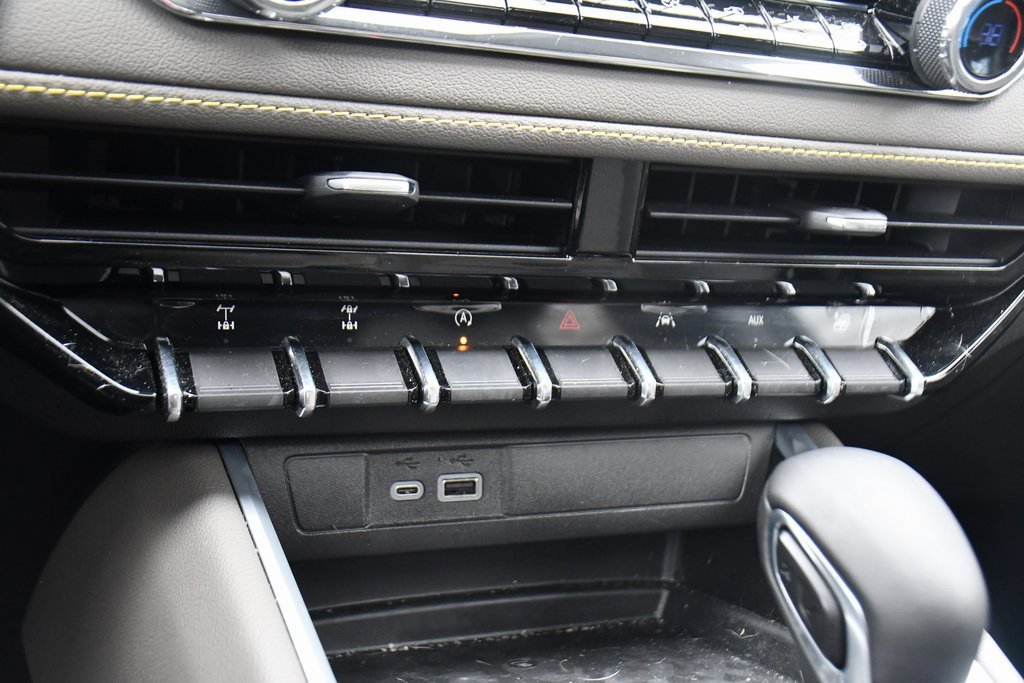 Used 2025 Chevrolet Colorado ZR2 image 32