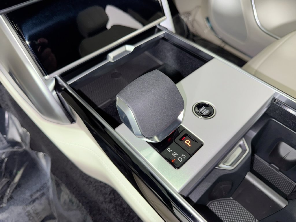 New 2026 Land Rover Range Rover SE AWD/4WD image 19