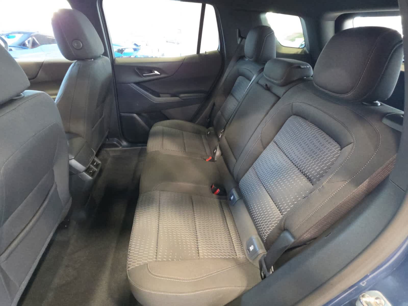 Used 2026 Chevrolet Equinox LT AWD/4WD image 29