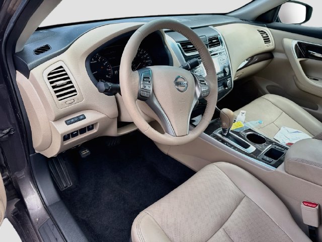 Used 2015 Nissan Altima 2.5 SL FWD image 13