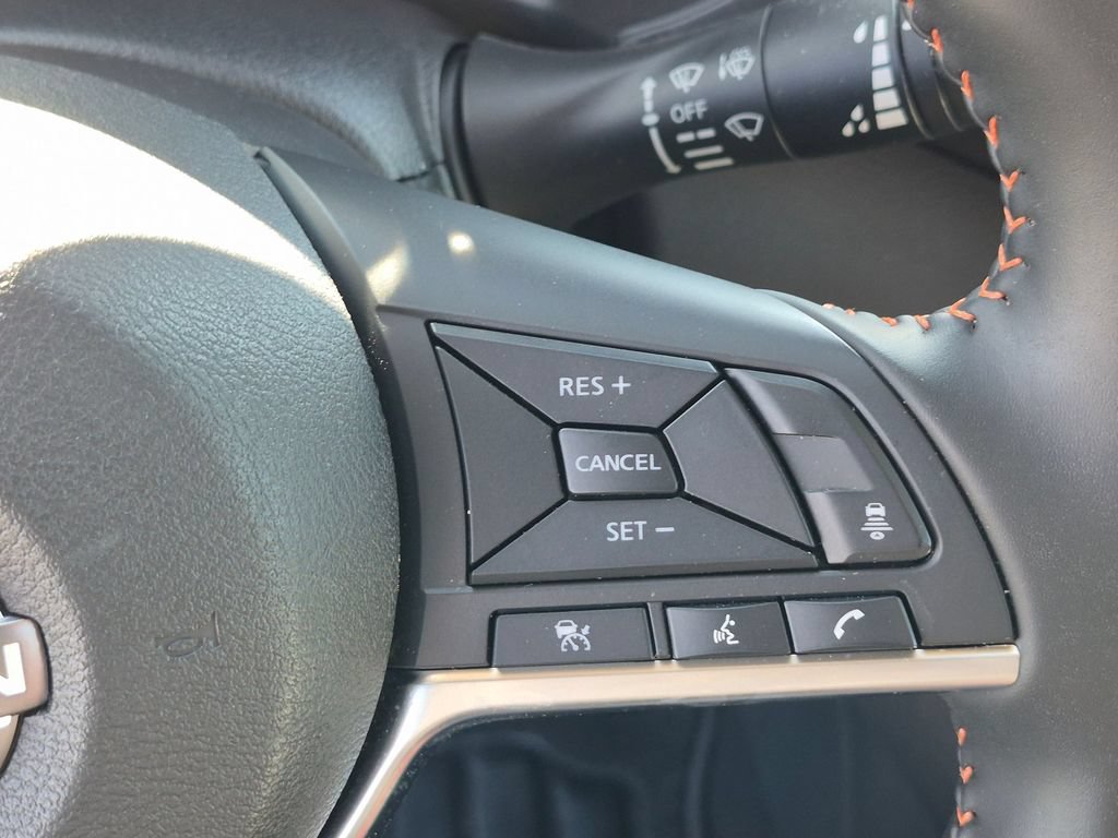 Certified 2025 Nissan Sentra SR FWD image 19