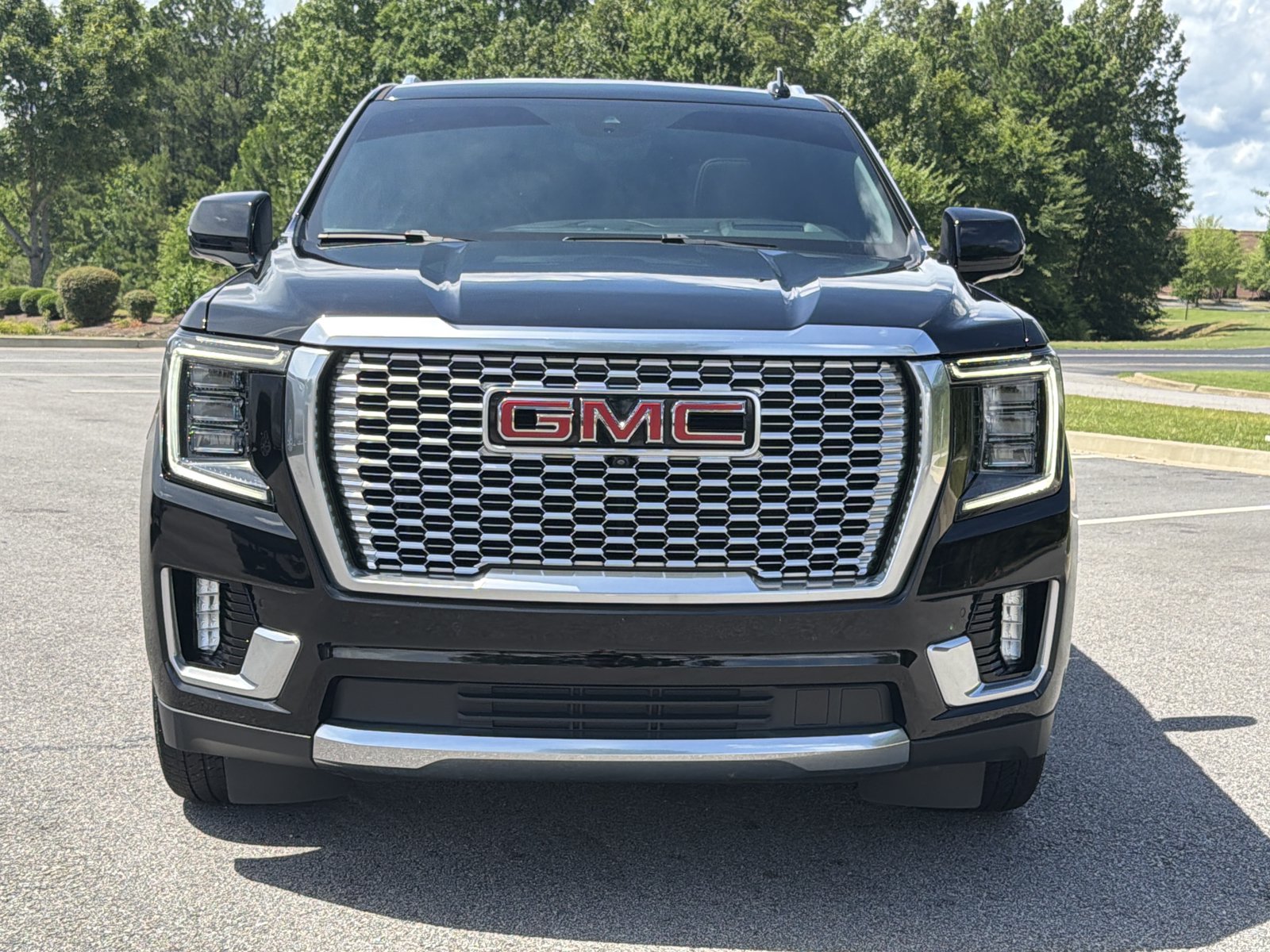 Used 2023 GMC Yukon Denali w/ Denali Reserve Package AWD/4WD image 6