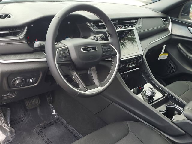 New 2024 Jeep Grand Cherokee L Laredo w/ Trailer Tow Package image 12