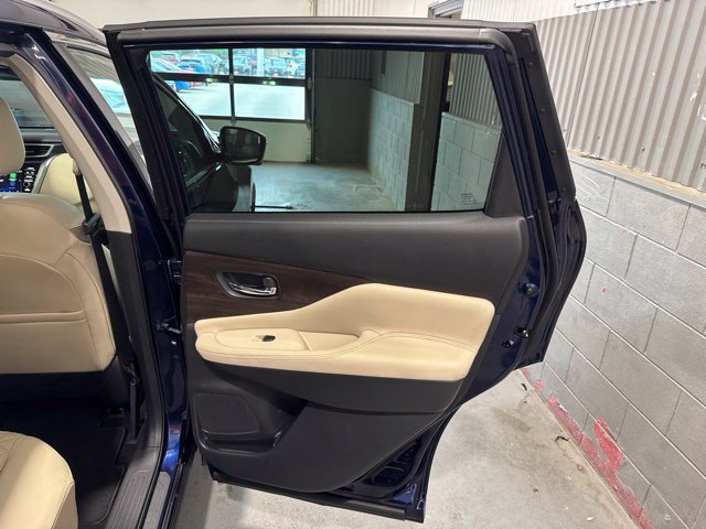 Certified 2023 Nissan Murano Platinum w/ Cargo Package AWD/4WD image 15