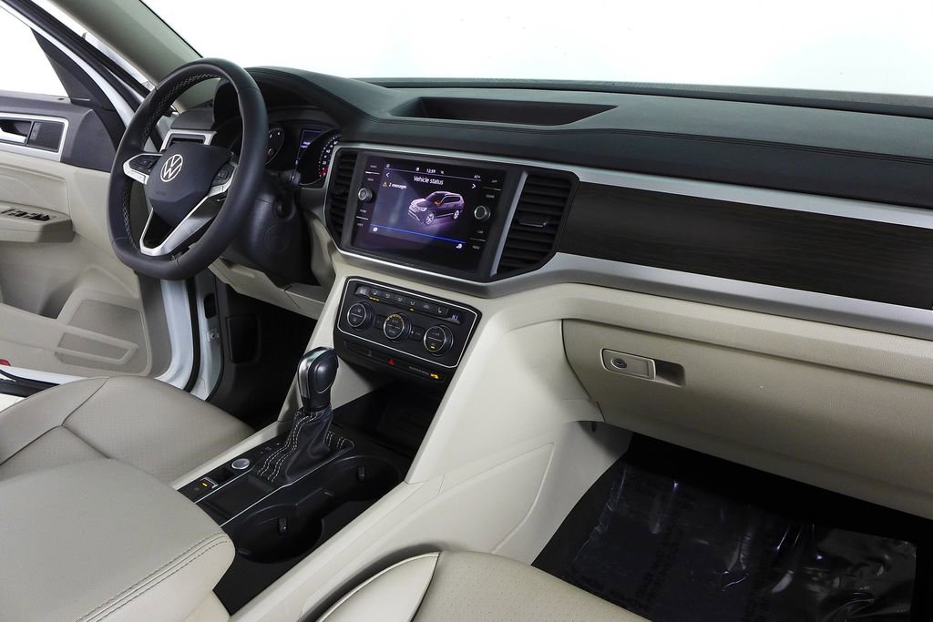 Used 2021 Volkswagen Atlas SE w/ Panoramic Sunroof Package image 13