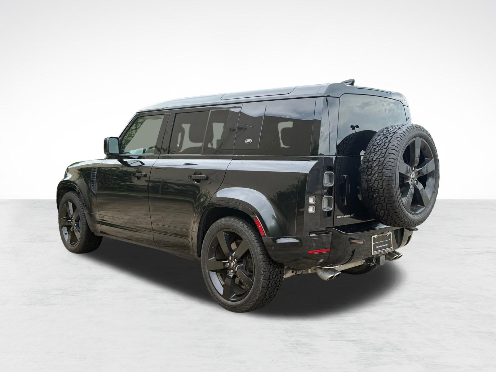 Used 2022 Land Rover Defender 110 V8 AWD/4WD image 3