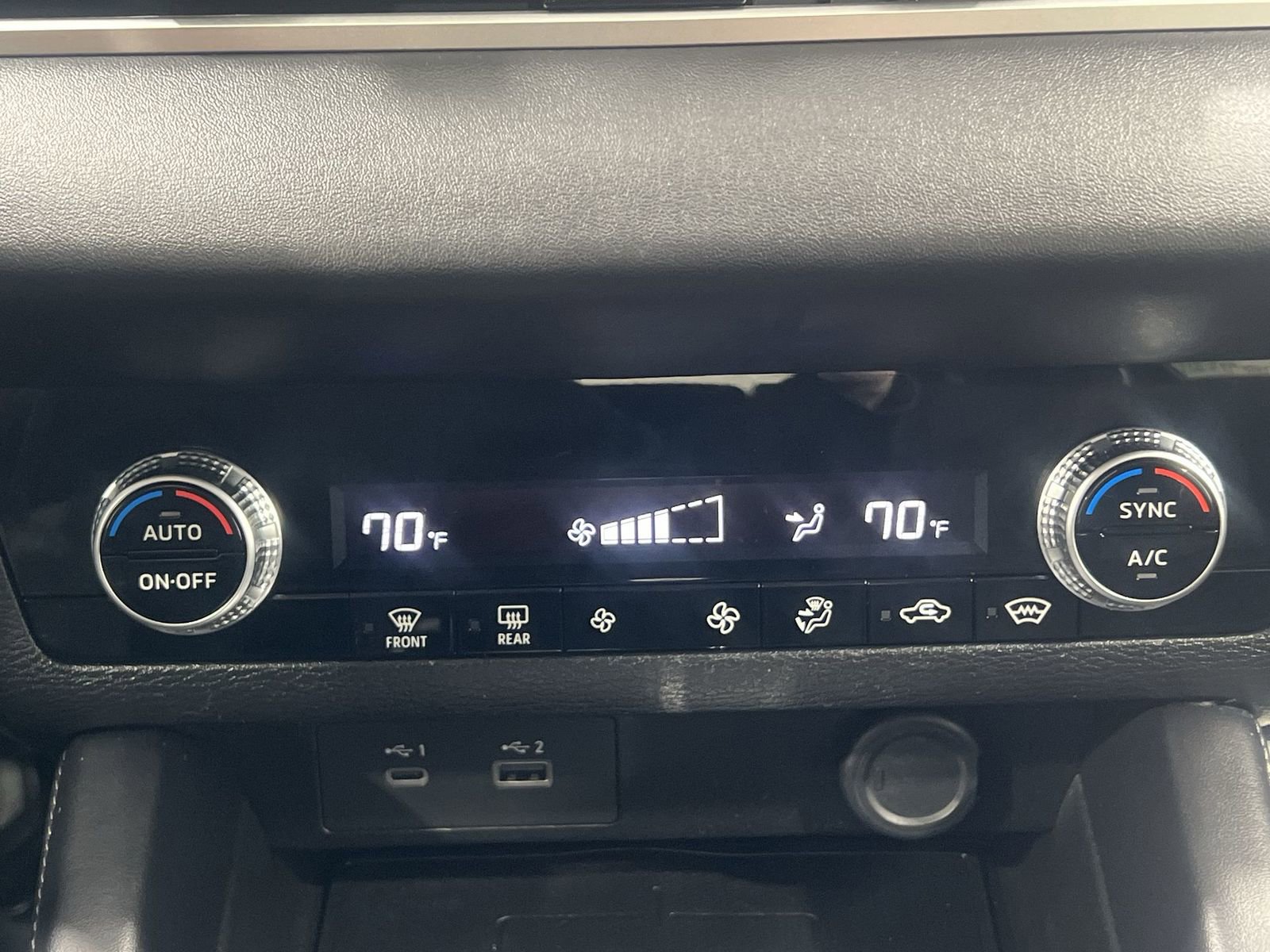 Used 2024 Mitsubishi Outlander ES image 18