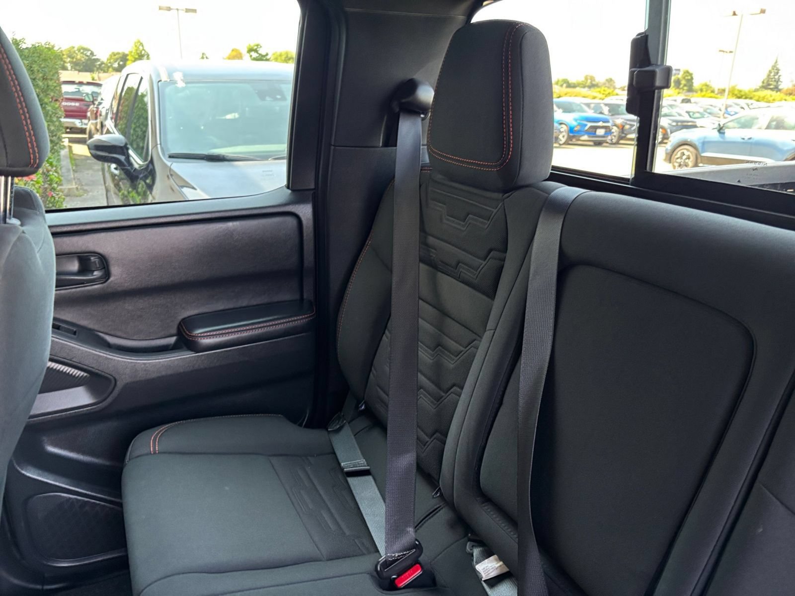 Used 2026 Nissan Frontier PRO-4X AWD/4WD image 40