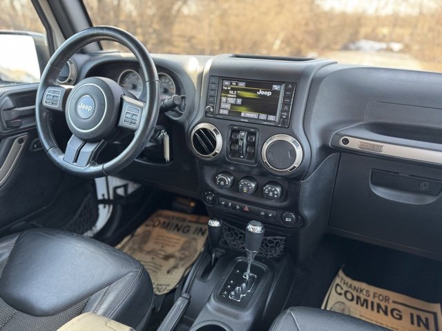 Used 2016 Jeep Wrangler Unlimited Sahara image 30