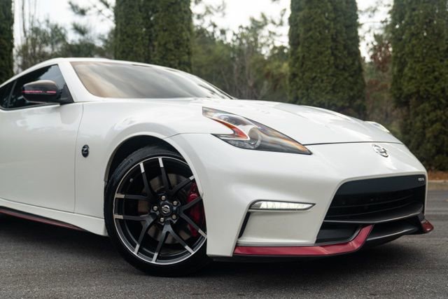 Used 2019 Nissan 370Z NISMO image 16